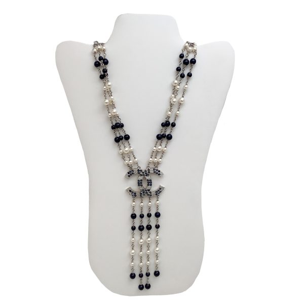 Chanel Pearl And Navy Crystals 2019 Necklace Discount