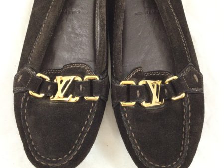 Louis Vuitton Moccasins. Size 38.5 Supply