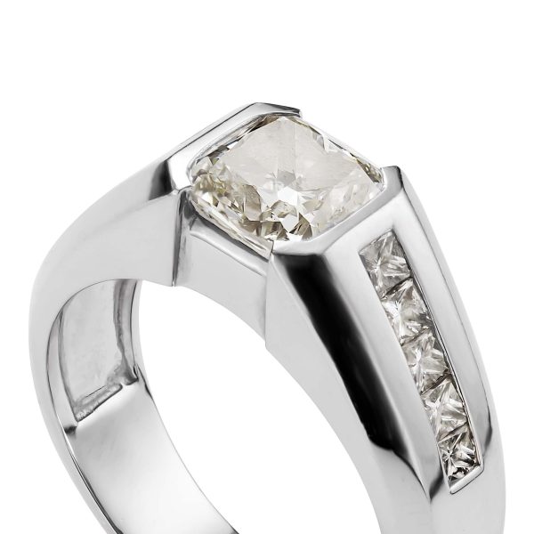 Custom Diamond Set Platinum Ring Online Hot Sale