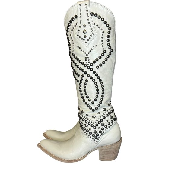 Old Gringo White Studded Boots. Size 9. Online now