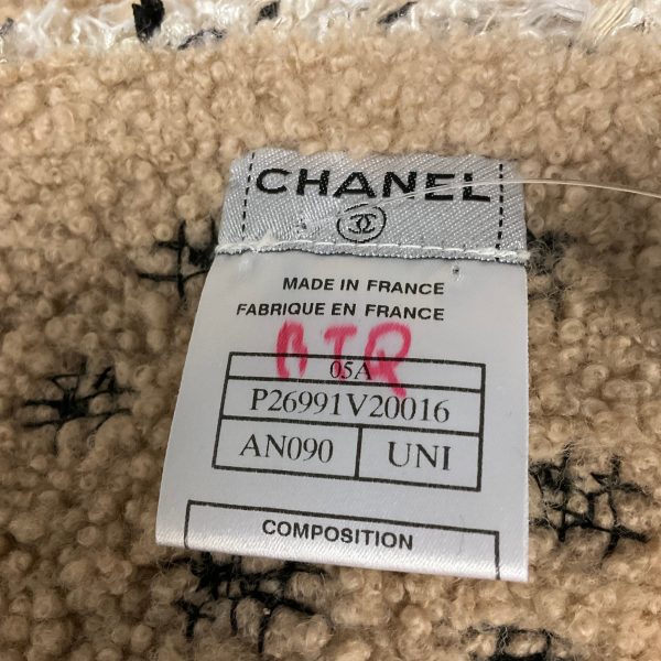 Chanel Beige 2005 Tweed Trimmed Lamb Shearling Scarf For Discount