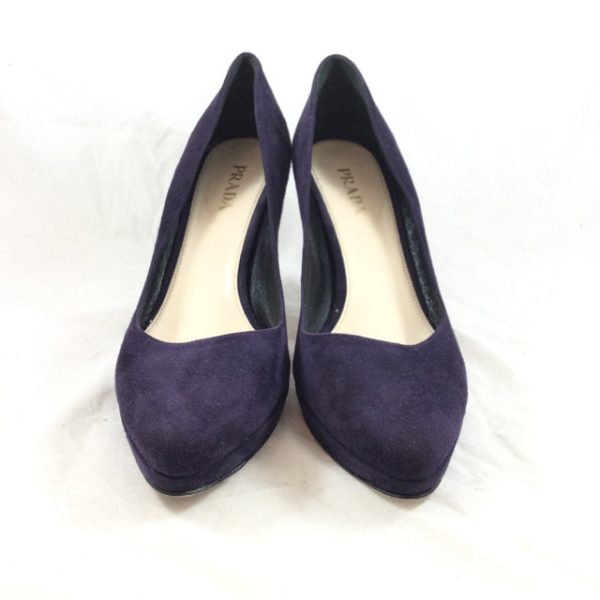 Prada Suede Pumps. Size 40 Supply