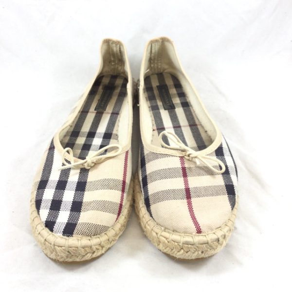 Burberry Nova Check Espadrille Flats. Size 39 Online Sale